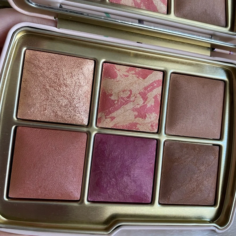HOURGLASS AMBIENT LIGHTING EDIT UNLOCKED DEER - Picture 4 of 10